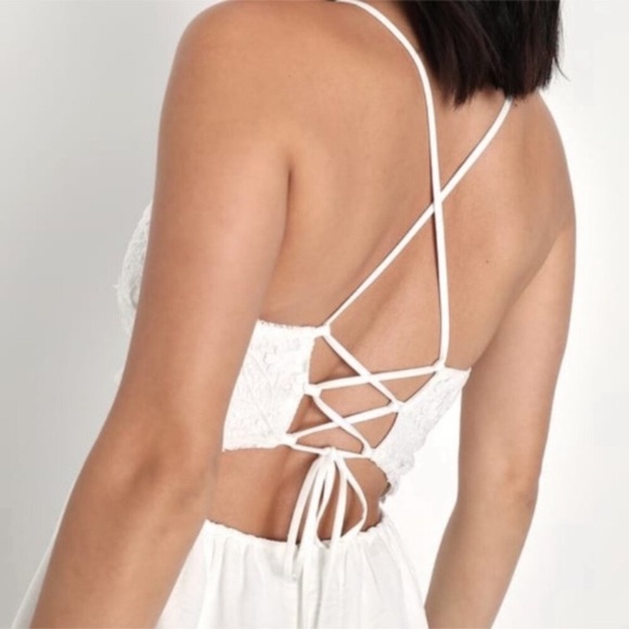 Lulus Elegant White Lace Romper size M - Picture 6 of 7